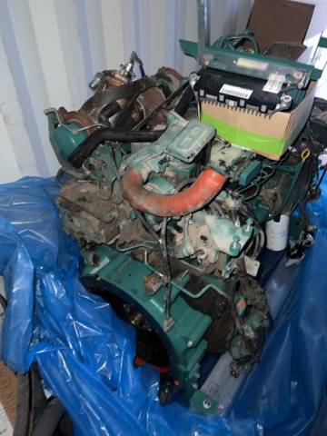 897673-35 20 foot Container volvo engine D6H -10 Caterpillar plates garbage parts