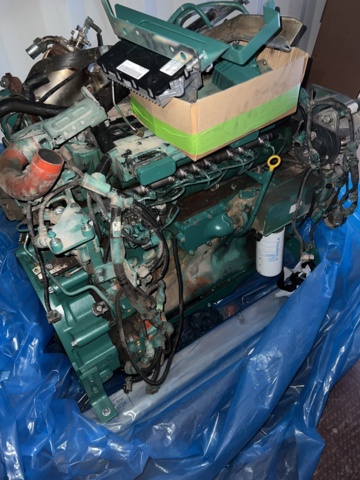 897673-39 20 foot Container volvo engine D6H -10 Caterpillar plates garbage parts