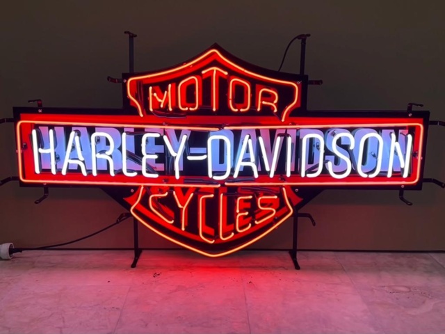1112666-1 Harley-Davidson neon sign 120x65 cm