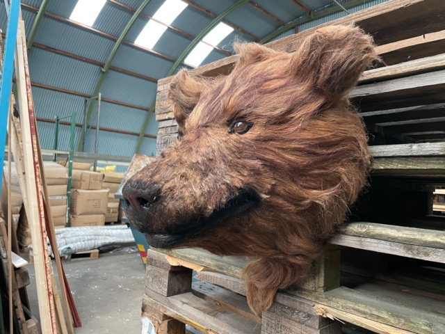 1112682-3 Artificial bear head