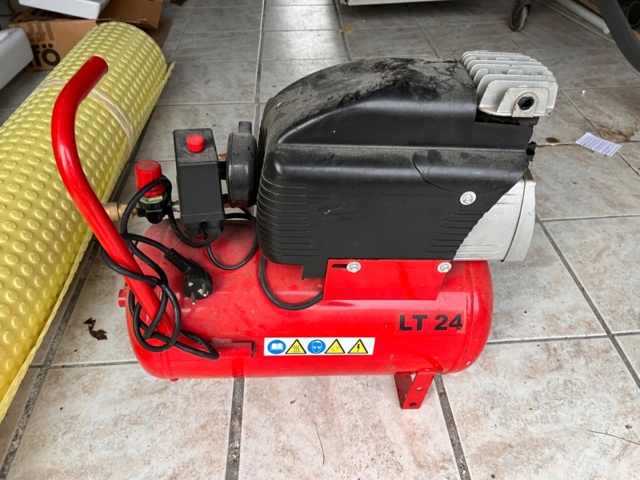 1112945-8 Compressor Hercules