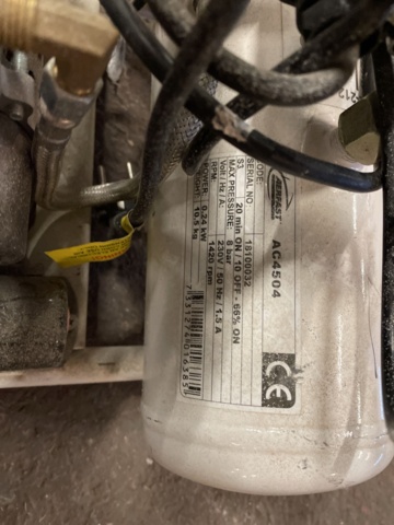 898498-5 AERFAST AC4504 silent series pro