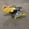 898499-3 DeWALT DW707 Cut and miter saw