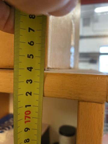 1085846-15 Fikarum med möbler och diverse