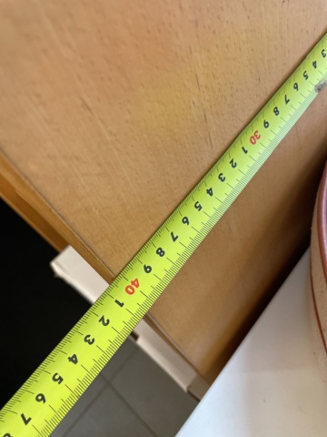 1085846-16 Fikarum med möbler och diverse