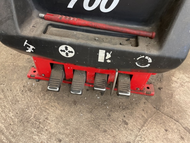 1085856-5 Smonther Tire machine with auxiliary arm