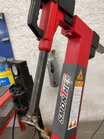 1085856-14 Smonther Tire machine with auxiliary arm