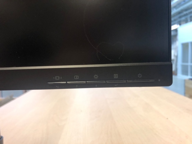 1035314-7 4st 24" Lenovo PC skärmar