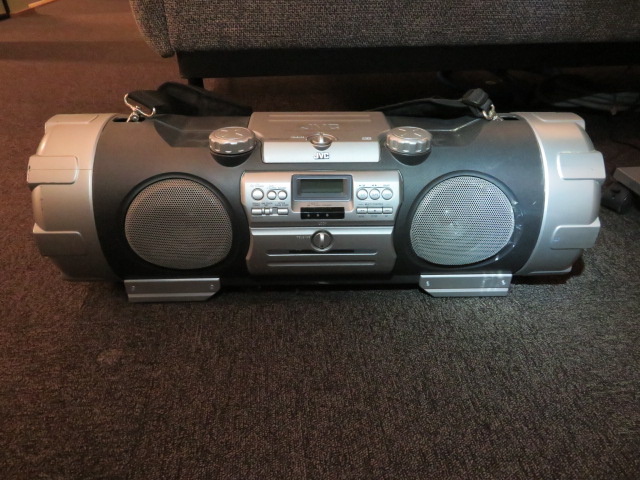 JVC Boombox RV-NB 10B - PS Auction - We value the future - Largest in ...