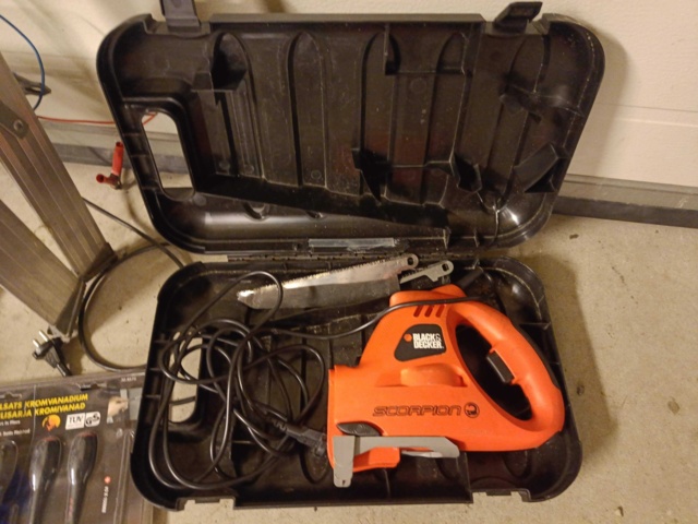 888389-10 Good to have for the garage