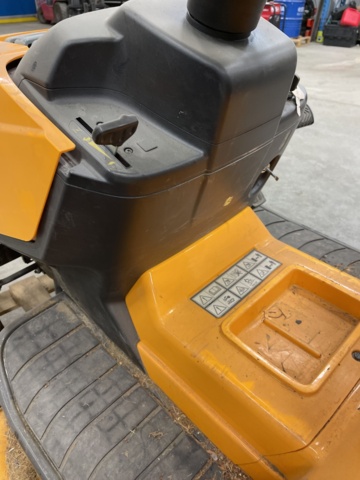 998940-11 Riding lawnmower Stiga (Renovation object / Spare parts machine)