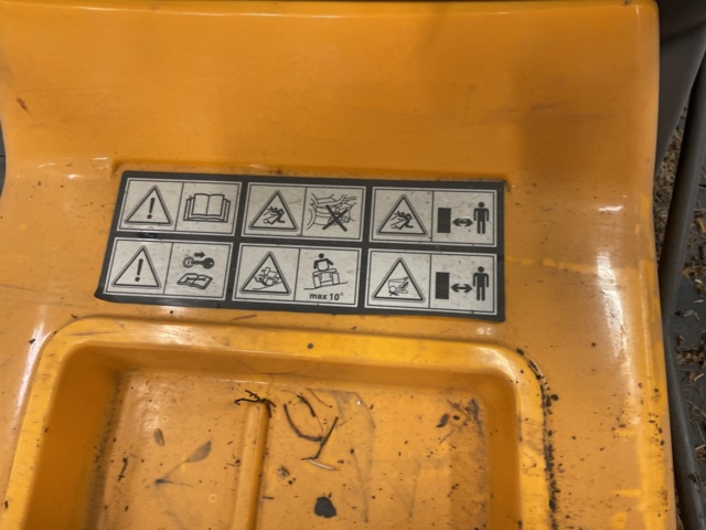 998940-14 Riding lawnmower Stiga (Renovation object / Spare parts machine)