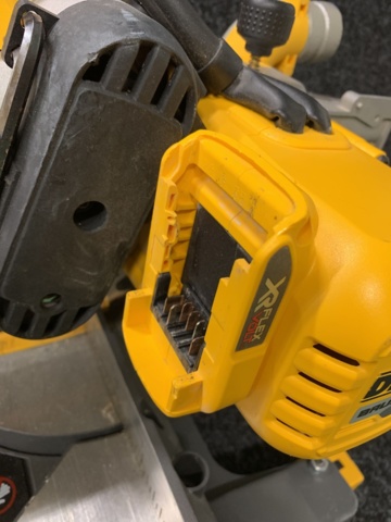 1101414-5 Miter saw Dewalt DCS778