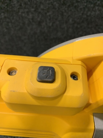 1101414-8 Miter saw Dewalt DCS778