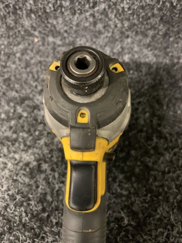 1101420-6 Impact screwdriver DeWalt DCF887