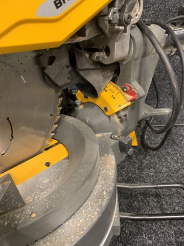 1101426-7 Miter saw DeWalt DHS780
