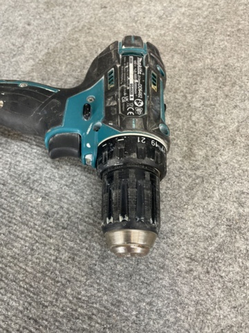 1085869-11 Makita tool kit