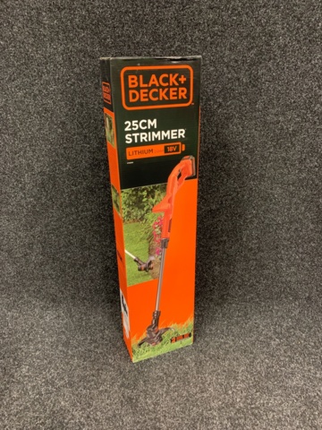 1101463-4 Trädgårdspaket Black & Decker