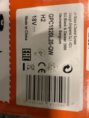 1101463-7 Trädgårdspaket Black & Decker