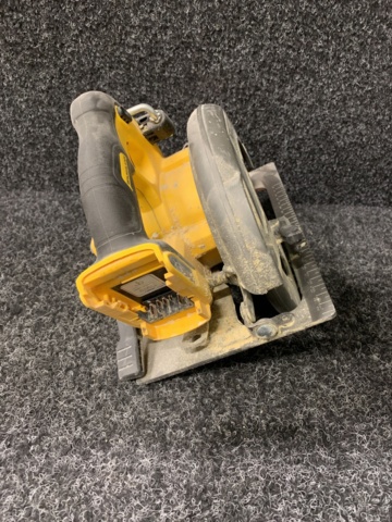 1101475-4 Circular saw DeWalt DCS578