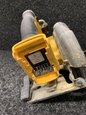 1101475-10 Circular saw DeWalt DCS578
