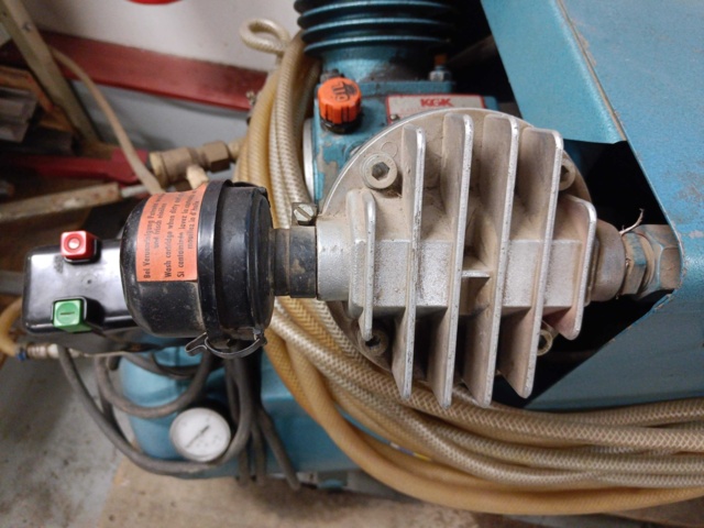 999617-8 Kompressor KGK T-6500-2 Samt Väggmonterad Vinda