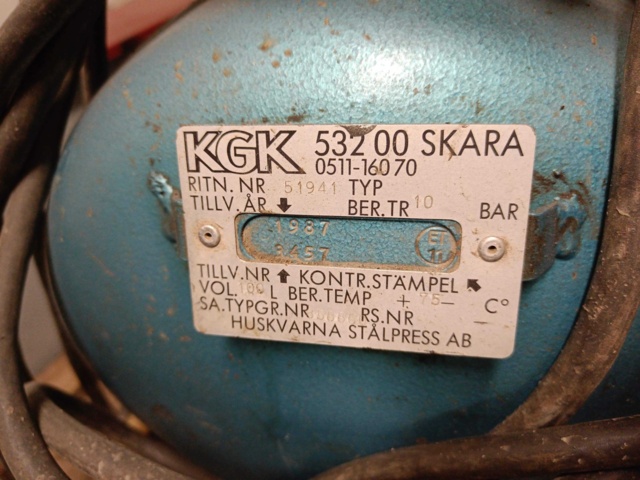 999617-12 Kompressor KGK T-6500-2 Samt Väggmonterad Vinda