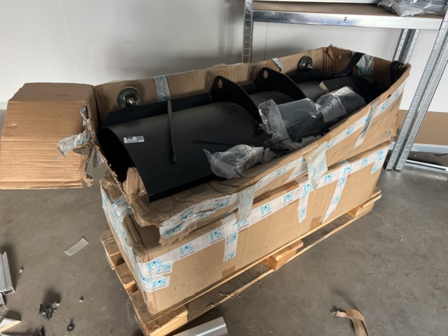 1051337-1 2 Plow blades for ATV/lawn mower