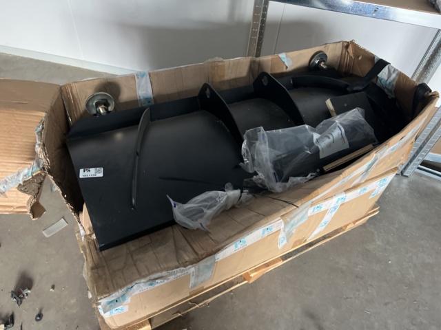 1051337-2 2 Plow blades for ATV/lawn mower