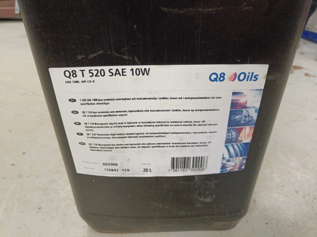 999642-2 Transmission / Hydraulic oil Q8 T 520 SAE 10W 20-Liter