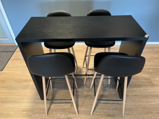 1057216-2 Barbord & 4x stolar