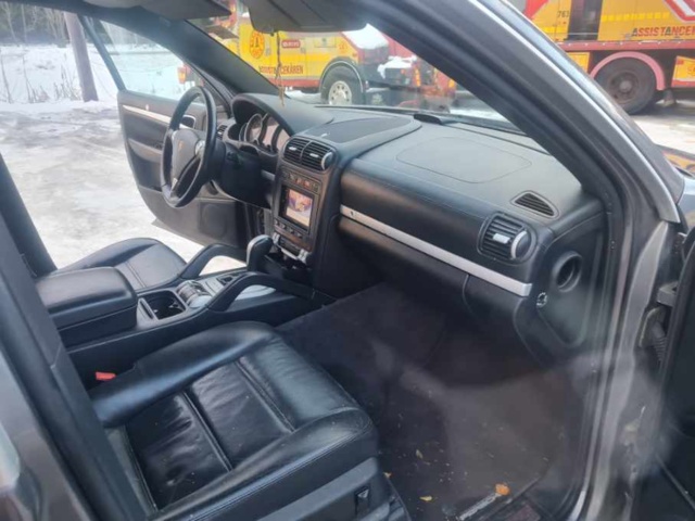1107873-16 Porsche Cayenne S TipTronic S - 2008
