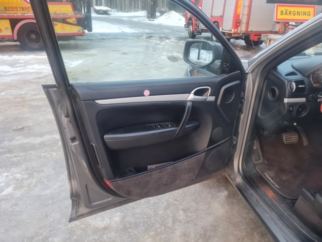 1107873-7 Porsche Cayenne S TipTronic S - 2008