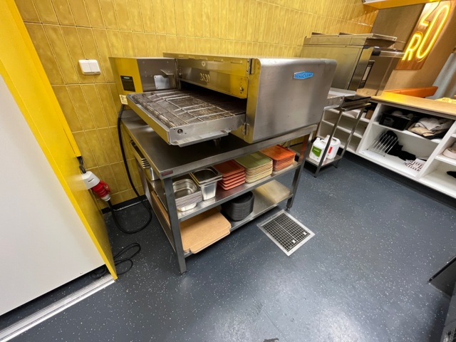 1114226-1 Pizza oven on stand - TurboChef 2620 HHC