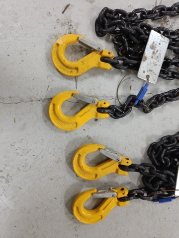 999656-3 Lifting chains, Tension chains & chain tensioners