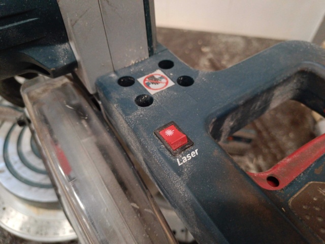 999685-10 Cut / Miter saw Bosch GCM 12 GDL