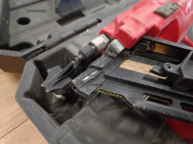 999686-3 Spikpistol Milwaukee M18FFN