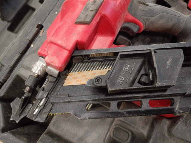 999686-5 Spikpistol Milwaukee M18FFN