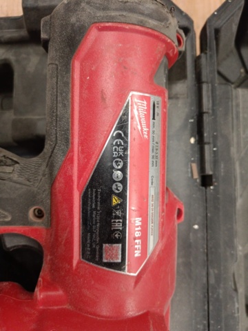 999686-10 Spikpistol Milwaukee M18FFN