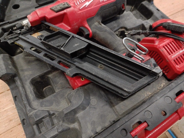 999686-16 Spikpistol Milwaukee M18FFN