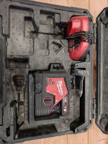 999690-2 Cross laser Green Milwaukee M12 3PL