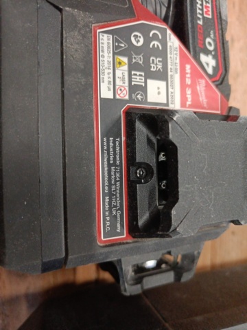 999690-8 Cross laser Green Milwaukee M12 3PL