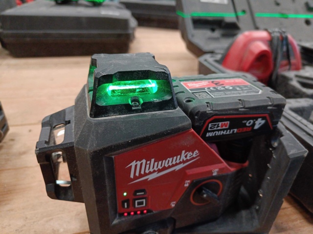 999690-10 Cross laser Green Milwaukee M12 3PL