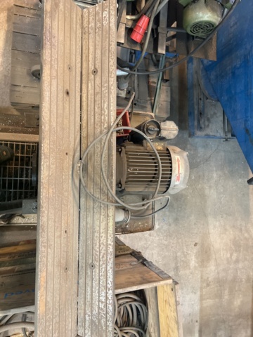 898515-4 Edge chamfering machine Milling