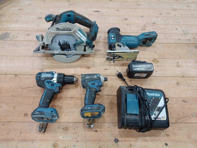 999708-1 Makita - Paket