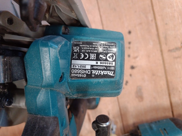 999708-5 Makita - Paket