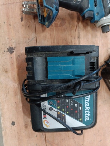 999708-13 Makita - Paket