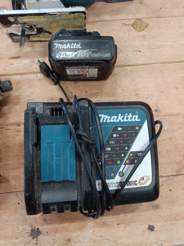 999709-11 Makita - Package