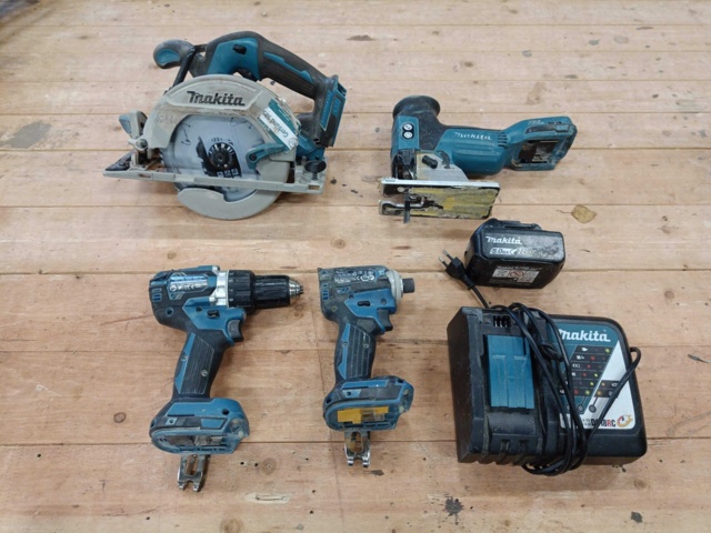 999710-1 Makita - Paket