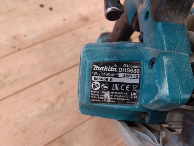 999710-3 Makita - Paket
